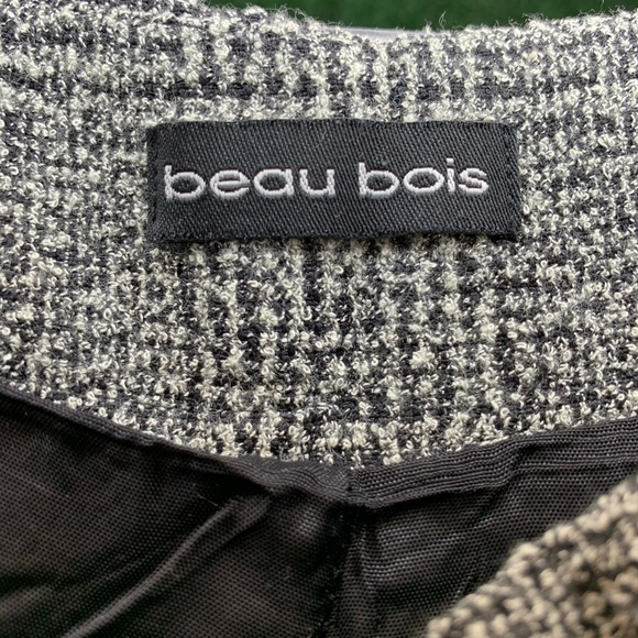 Boucule Crop Cargo Pants with Button Detailing - Picture 3 of 4